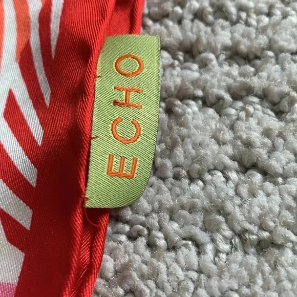 Echo silk scarf, swirling candies print - Picture 2 of 4